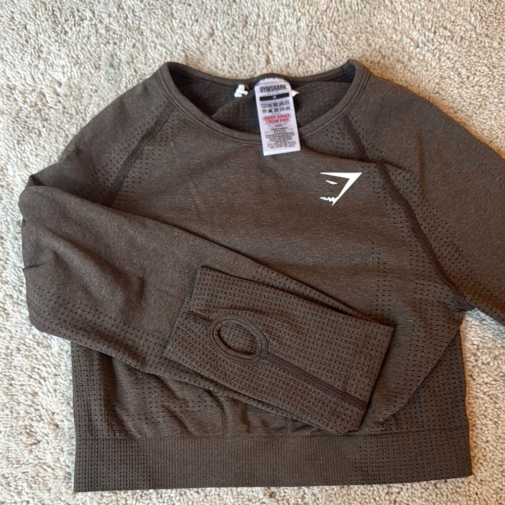 GYMSHARK long sleeve top